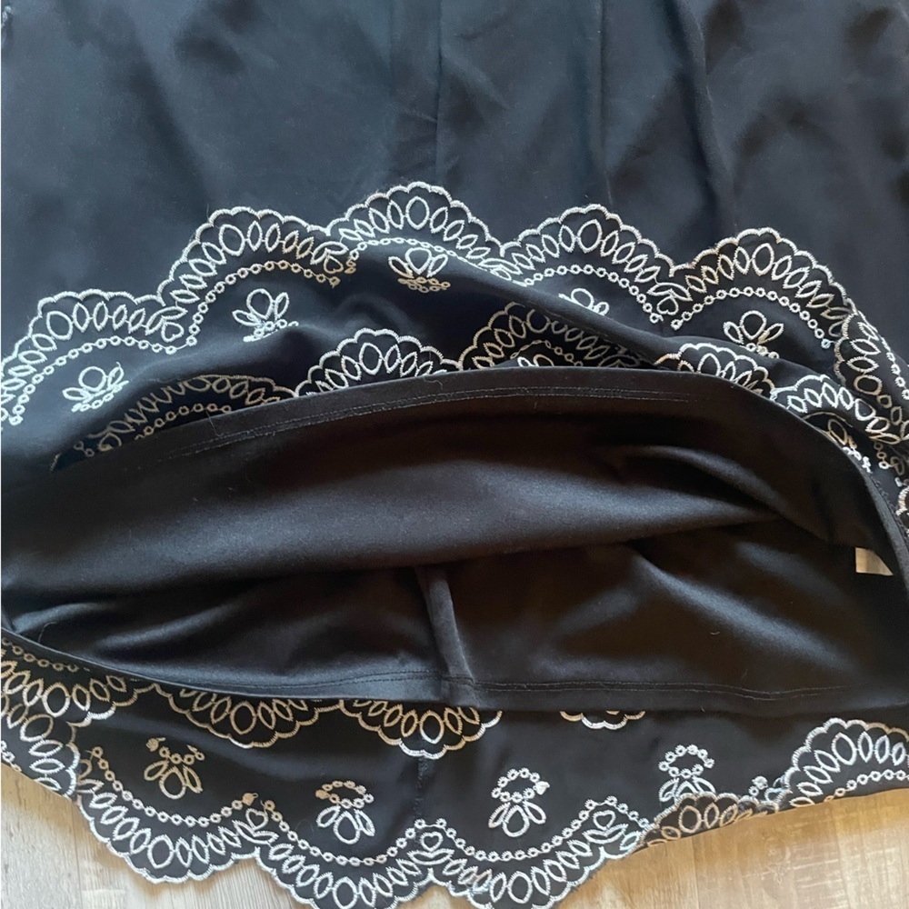 AS U Wish Size L black Embroidered Hem Pleated Front Lined Dress - Picture 11 of 11